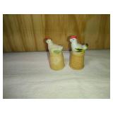 2 Ceramic Enesco Hen Thimbles