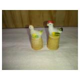 2 Ceramic Enesco Hen Thimbles