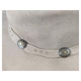 Brand New Minnetonka Silverton Genuine Leather - Size M