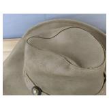 Brand New Minnetonka Silverton Genuine Leather - Size M