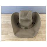 Brand New Minnetonka Silverton Genuine Leather - Size M