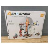 Brand New Aero Space Shuttle Launch Center 566 Piece STEM Block Set