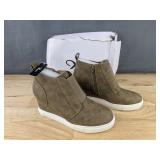 Brand New Athlefit Women