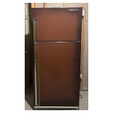 Custom Crafted No Frost Hot Point Refrigerator Freezer