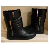 Ugg Aviva Embossed Size 7 Boots