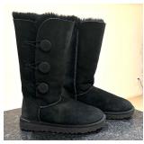 Bailey Button Size 6 Boots by Ugg