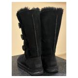 Bailey Button Size 6 Boots by Ugg