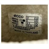 White Size 6 Boots by Ecco