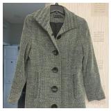 Lynn Yarrington Size Small Coat