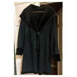 Blue Duck Size Large Coat