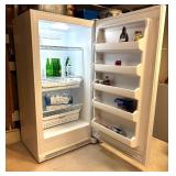 Fridgridaire Refrigerator