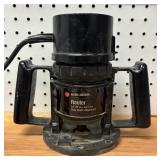 Tool Shop 12 Piece Tungsten Carbide Tipped Rotary Bit Set with Black and Decker 7600 Router