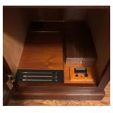 Reliance 1000 Cigar Cabinet