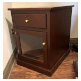 Reliance 1000 Cigar Cabinet