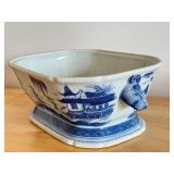 Mottahedeh Historic Charleston Blue and White Porcelain Planter with Animal Head Handles