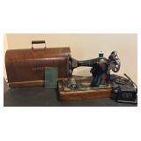 Singer Vintage Electric Sewing Machine with Wooden Case and Accessories