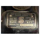 Singer Vintage Electric Sewing Machine with Wooden Case and Accessories