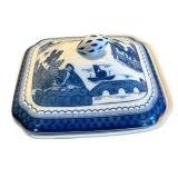 Mottahedeh Square Covered Vegetable Bowl & Cover Vista Alegre, Blue Canton /Â Square Covered VegetableCantonby MOTTAHEDEH