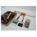20 pc Hex Key Set, 2 Paint Brushes, Caulking gun 20 pc Hex Key Set, 2 Paint Brushes, Caulking gun