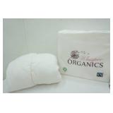 Twin Mattress Pads-1 NEW-2 feather pillows Twin Mattress Pads-1 NEW-2 feather pillows