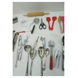 Kitchen Utensils & Tote Kitchen Utensils & Tote