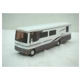 Winnebago Adventurer 2002 Fleer Collectibles LLC Winnebago Adventurer 2002 Fleer Collectibles LLC