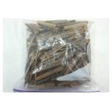 clothes pins clothes pins