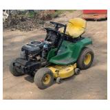 John Deere LX176 Lawn Tractor – 38" Mower Deck - Runs Good - No Hood John Deere LX176 Lawn Tractor – 38" Mower Deck - Runs Good - No Hood