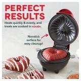 NEW Dash Heart Treat Maker Set of 2, Mini Heart Bundt Cake Maker & Mini Heart Waffle Maker, Heart Print NEW Dash Heart Treat Maker Set of 2, Mini Heart Bundt Cake Maker & Mini Heart Waffle Maker, Heart Print