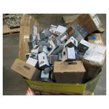 Pallet of Store Overstock and Ecommerce Product and Returns Pallet of Store Overstock and Ecommerce Product and Returns