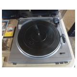 Aiwa Stereo Full Automatic Turntable System Aiwa Stereo Full Automatic Turntable System