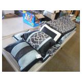 Queen Size Comforter Queen Size Comforter
