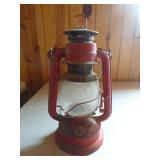 2 Vintage Lanterns 2 Vintage Lanterns