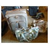 3 Pieces of Luggage 3 Pieces of Luggage