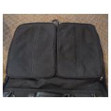 2 Pieces of Luggage 2 Pieces of Luggage