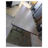 5 Folding Banquet Tables 5 Folding Banquet Tables