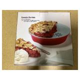 The Cellar Holiday Stoneware 9" Pie Dish