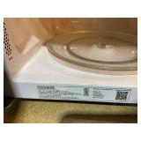 LG 2.0 Cu. Ft. NeoChef Countertop Microwave with Smart Inverter
