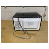 LG 2.0 Cu. Ft. NeoChef Countertop Microwave with Smart Inverter