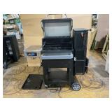 Masterbuilt Gravity Series 800 Digital WiFi Charcoal Grill, Griddle and Smoker