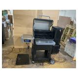 Masterbuilt Gravity Series 800 Digital WiFi Charcoal Grill, Griddle and Smoker