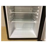 Magic Chef 2.6 cu. ft refrigerator without freezer