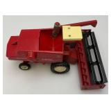 Vintage International Harvester Axial - Flow Combine 1:16 Ertl Die-Cast 14"