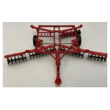 Vintage Ertl IH Drag Disc With Folding Wings 1:64 Scale (Missing 1 Plastic Plow Set)