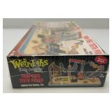Vintage Weird-Ohs " Wacky Contraptions" Pain - Free Teeth Puller Model Kit (Factory Sealed)