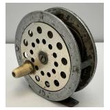 Est. $150.00 - $200.00 Antique South Bend No. 1110 Oreno-Lite Fil Reel Made In USA