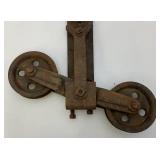 Vintage Heavy Metal Barn Wood Beam Polley System (Would Look Great Converted Into A Light)
