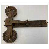 Vintage Heavy Metal Barn Wood Beam Polley System (Would Look Great Converted Into A Light)