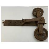 Vintage Heavy Metal Barn Wood Beam Polley System (Would Look Great Converted Into A Light)