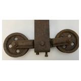 Vintage Heavy Metal Barn Wood Beam Polley System (Would Look Great Converted Into A Light)